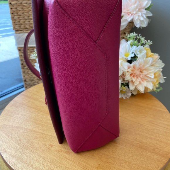 LOUIS VUITTON LOCKME II VGC COMPLETE INCLUSION DUSTBAG DC DU2195 ‼️JUNE SALE‼️ - Picture 5 of 15